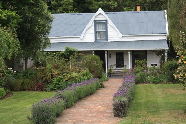 Cute houses at Akaroa