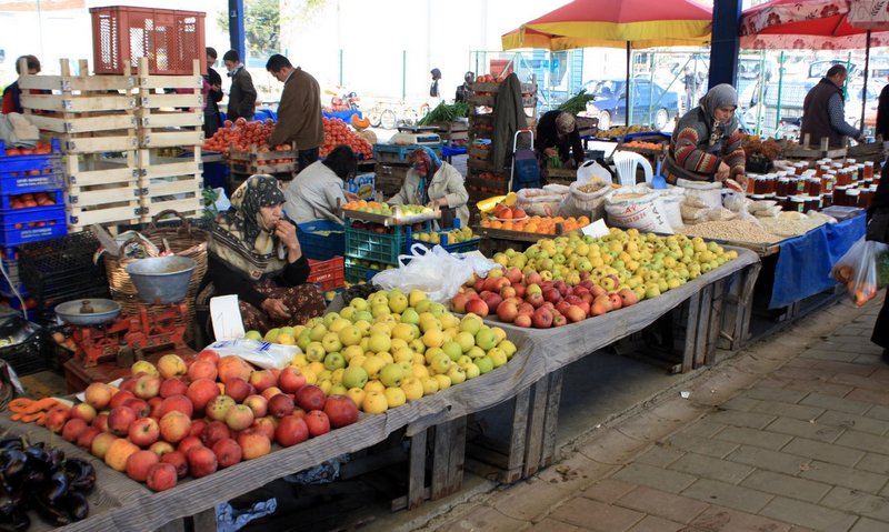 Fruit and vegie markets in Canakkale