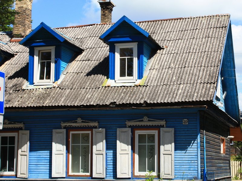 Old wooden house in Zverynas