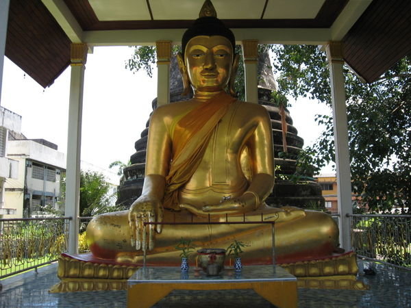 Buda de la compasion, Nakhon