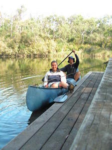 Canoe tricks 