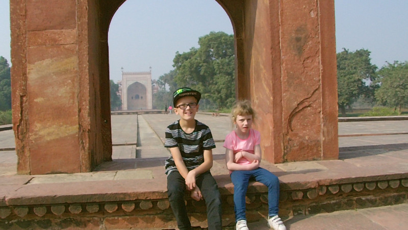 Rocco & Esmee at Akbars Tomb
