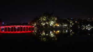 Hanoi's famous red bridge