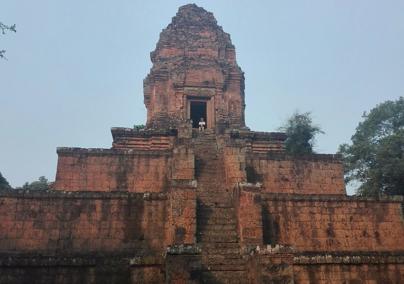 The first temple on our tour of Angkor !