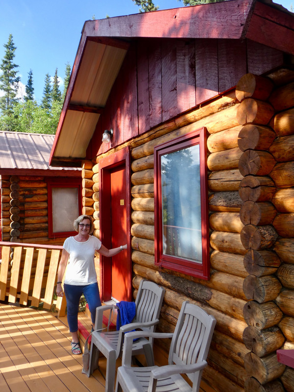 The Denali Crow's Nest Cabins 1