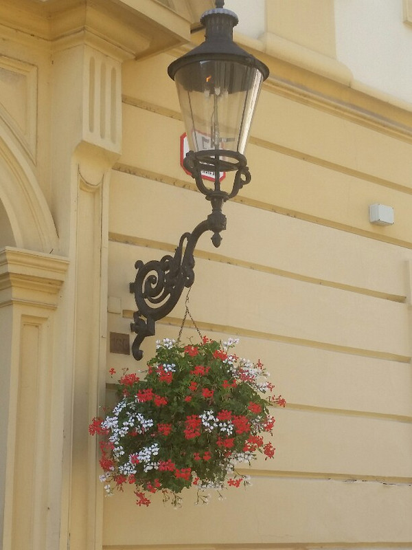 Gas lamps by Tesla 