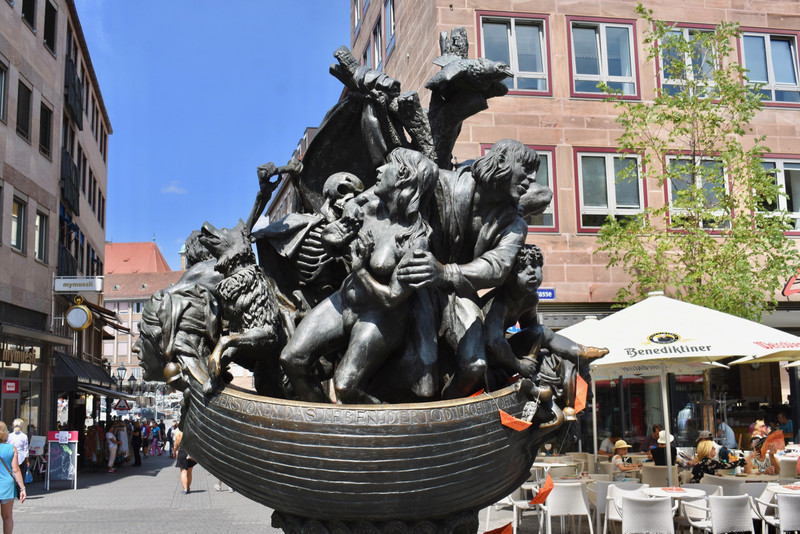 Narrenschiffbrunnen (the ship of fools fountain), Nuremberg