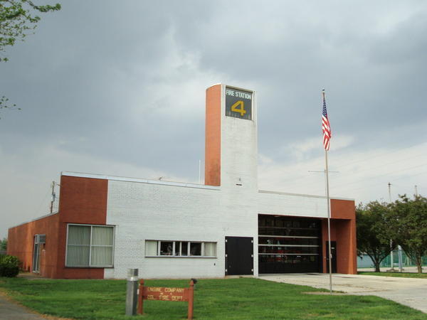 Venturi's Fire Station Number 4 (1966)