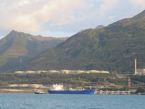 Columbia Glacier cruise; oil tankers