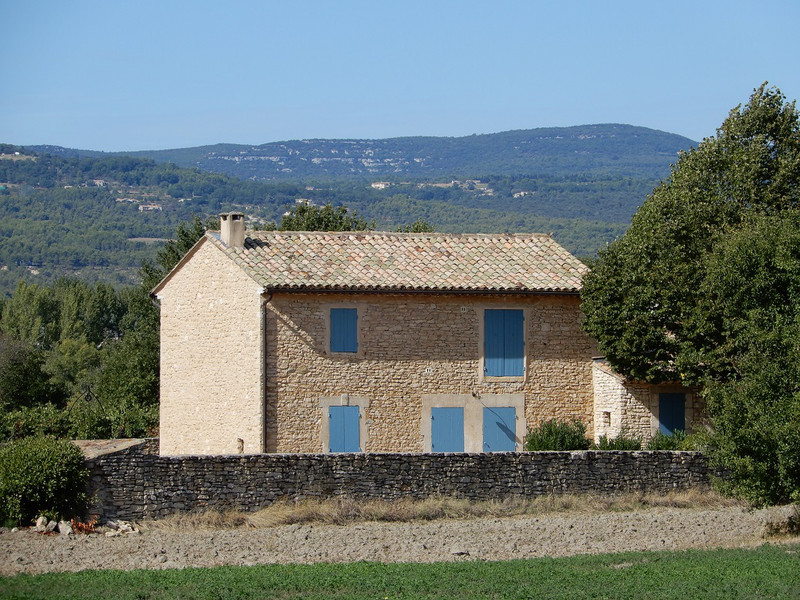 Near Roussillon