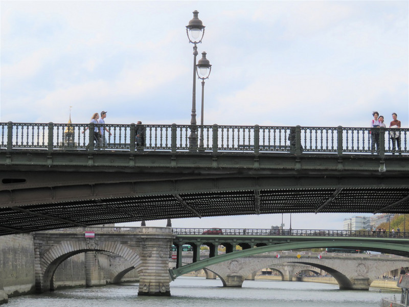 Paris bridges