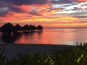 Sonnenuntergang im Le Méridien Tahiti
