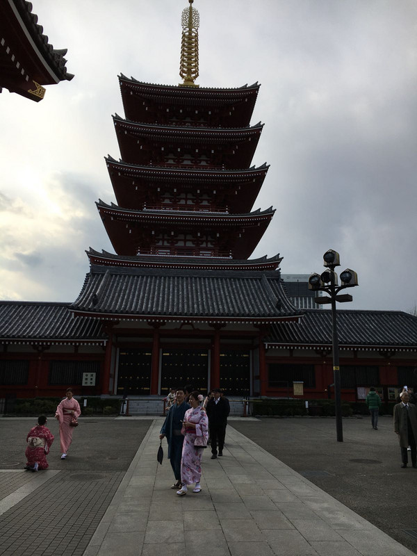 Die 5-stöckige Pagode des Sendoji-Schreins in Asakusa/Tokyo