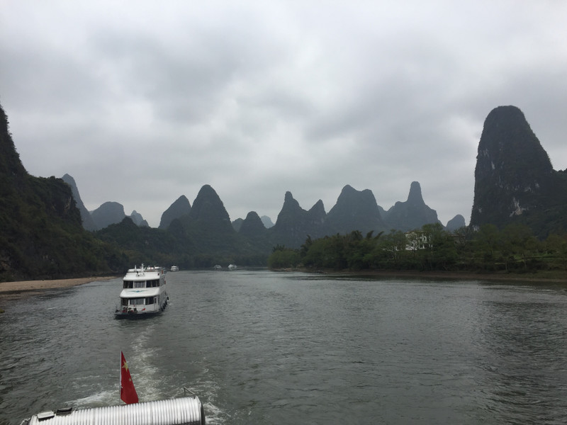 Flussfahrt auf dem Li Jiang zwischen Guilin und Jangshuo