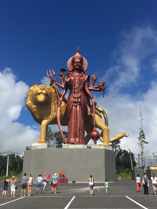 Statue der Hindu-Göttin Parwati, der Frau von Shiwa (Mauritius)