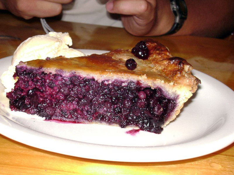 Blueberry Pie at Cook's Lobster House