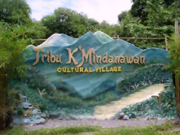 Tribu Mindanaw at Davao Croc Park