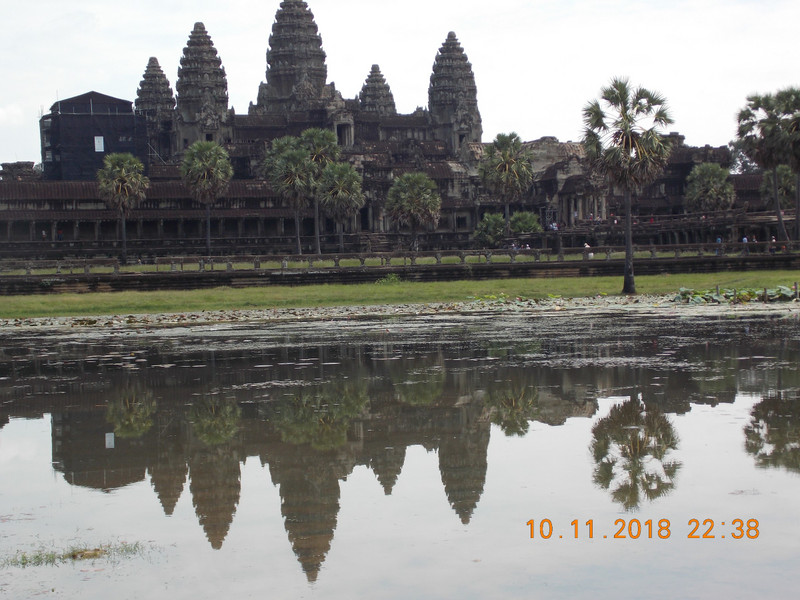 A classic Angkor Wat photo