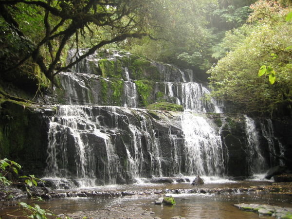 Pukinakaiki Falls