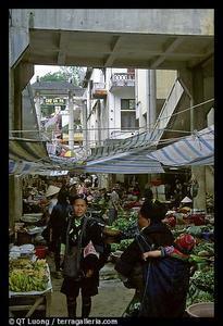 Sapa Market2 (Cho)