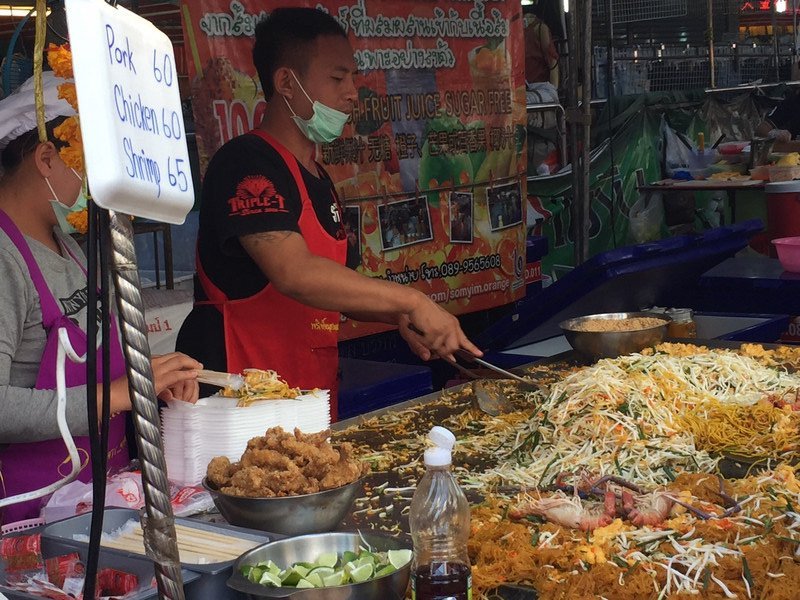 Cooking Pad Thai in the street 