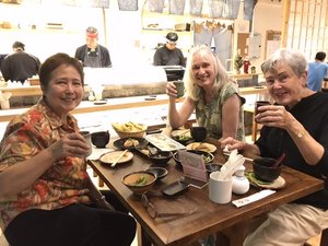 Dinner with Nui and Dorothy at the new Japanese restaurant 