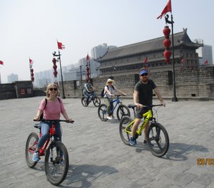 On Xi 'an city wall