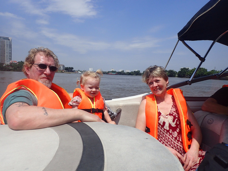 Speedbåd til Saigon River Luxury Homestay