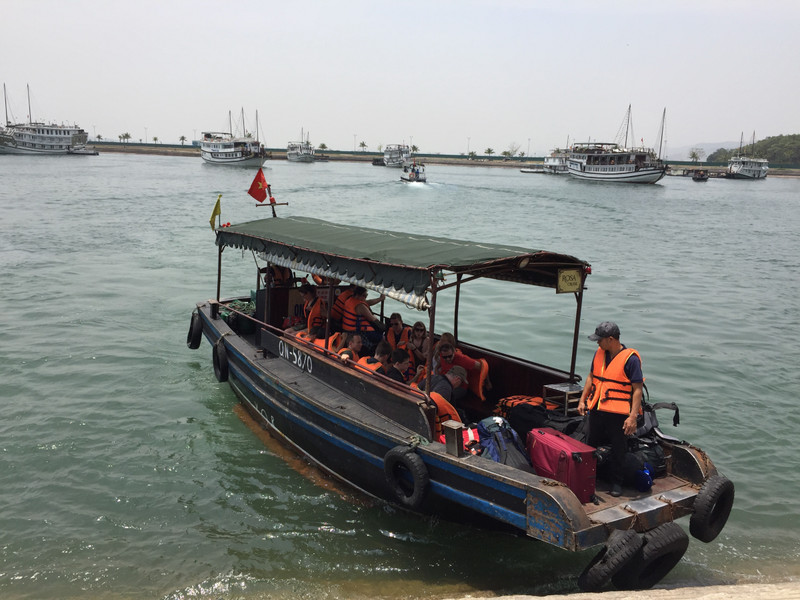 Halong Bay boat transfer 