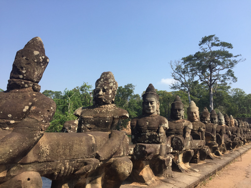 Bridge to Angkor Thom