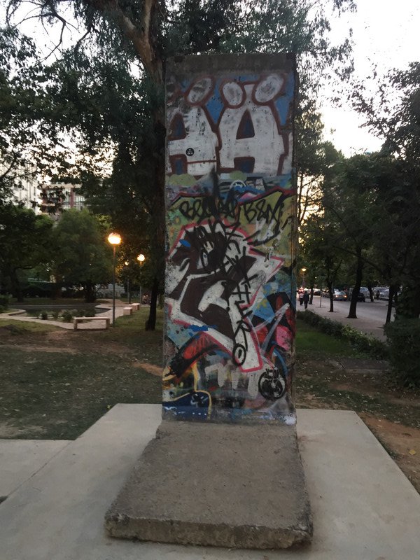 Postbllok - Berlin Wall