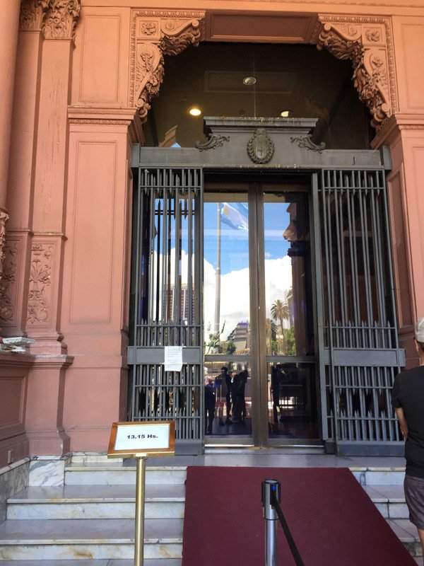Entrance to Casa Rosada
