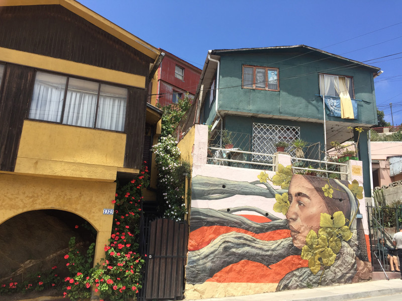 Valparaiso murals