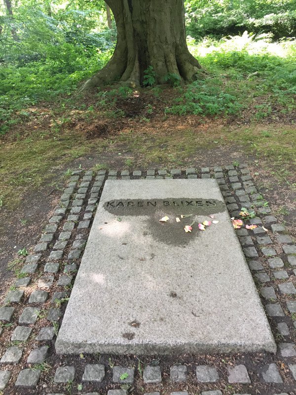 Karen Blixen grave
