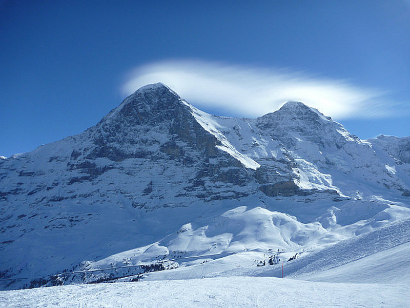 1.1361288634.clouds-over-the-eiger