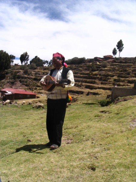 Taquileno musician