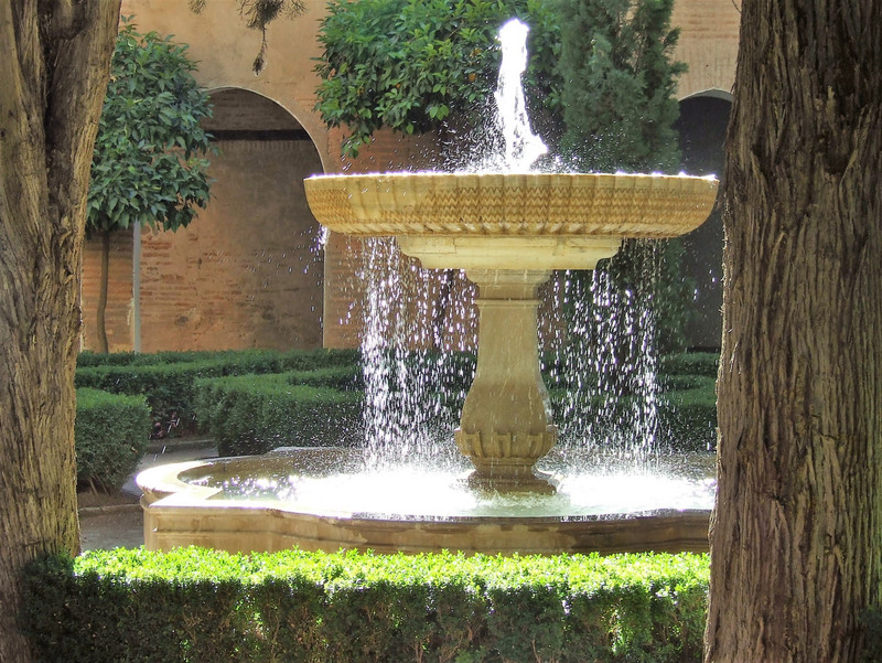 Alhambra fountain 