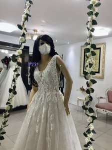 A matching mask, for your wedding dress
