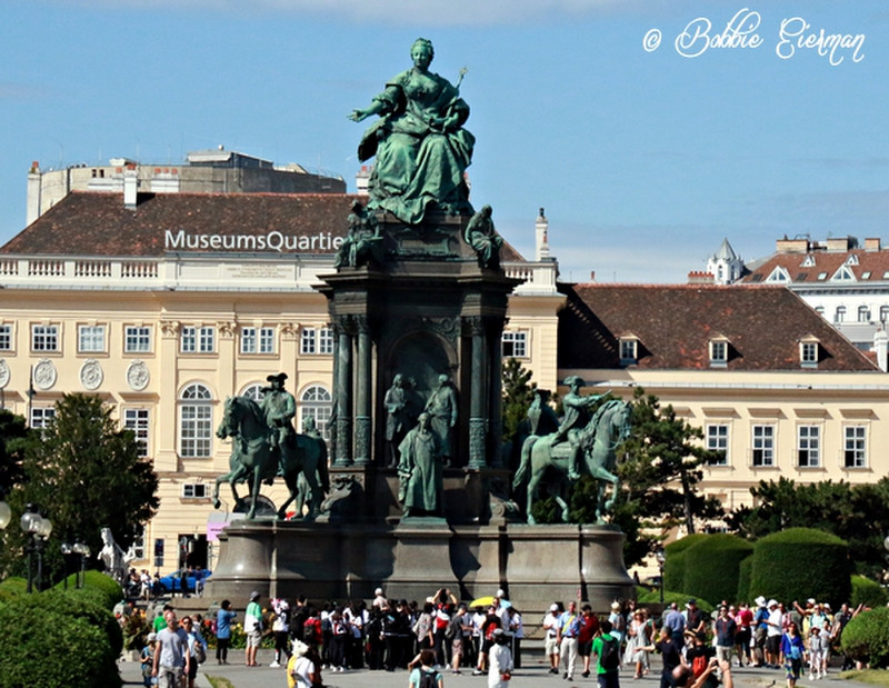 Statue of Maria Theresa
