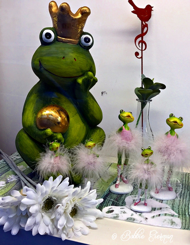 Window Frog - Taken in a shop window in St. Moritz