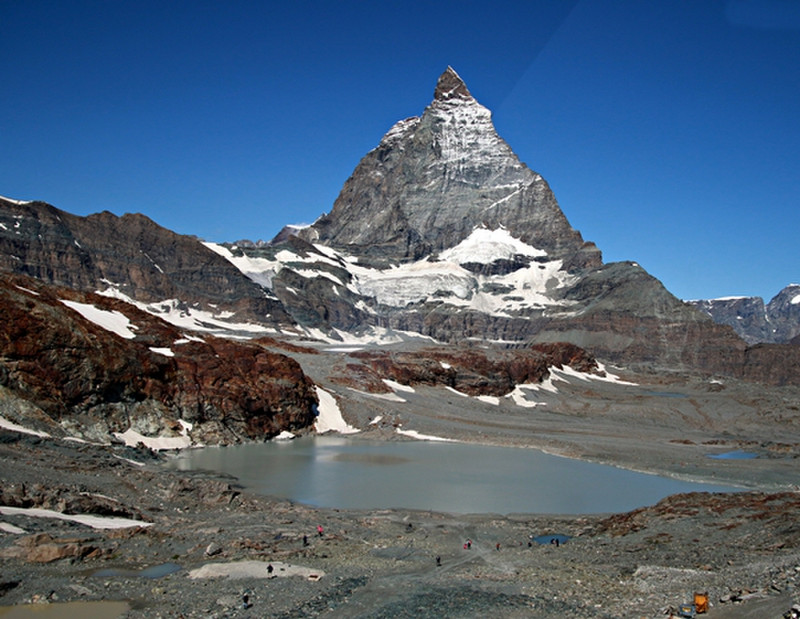 Matterhorn and lake 