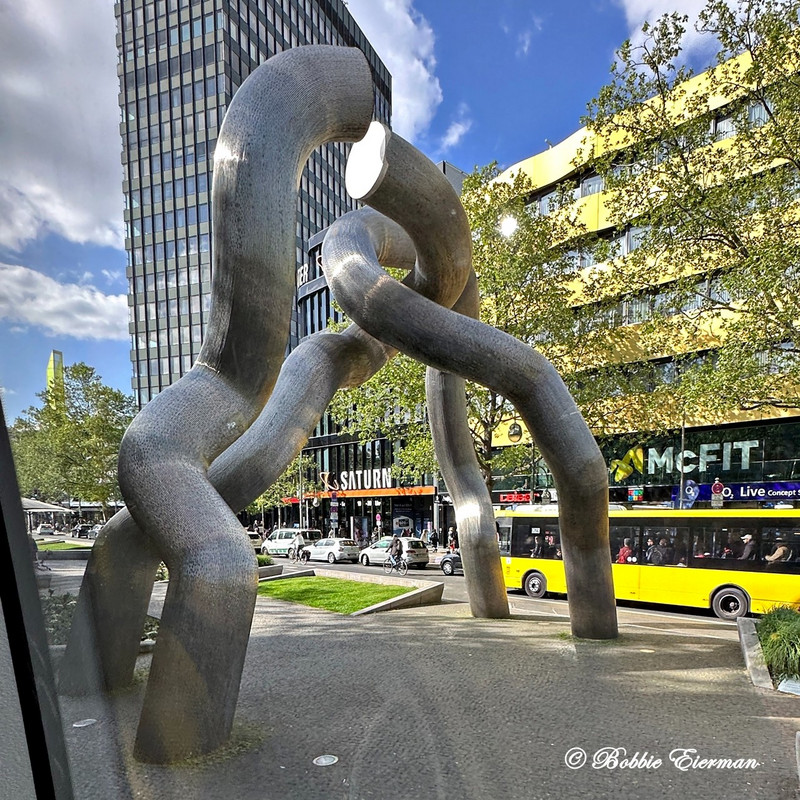 Sculpture Representing the Unification of Berlin