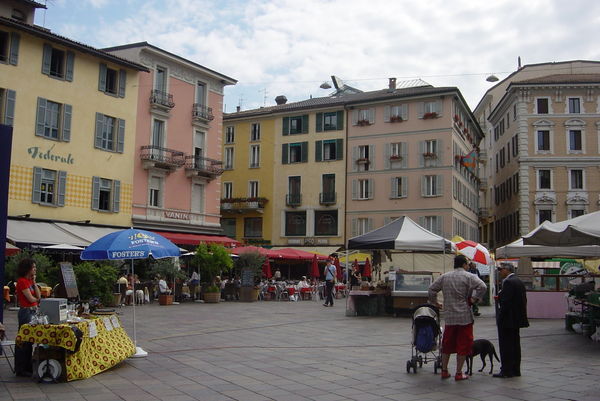 Una Plaza en Lugano
