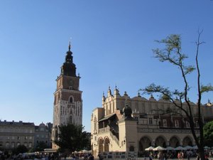 Wieża Ratuszowa and Cloth Hall