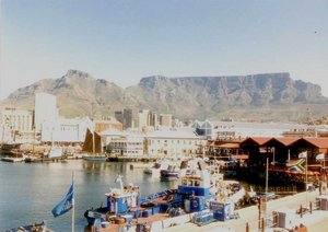 Cape Town Waterfront and Table Mountain