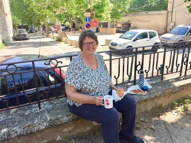 Coffe stop in Roque D'Antheron