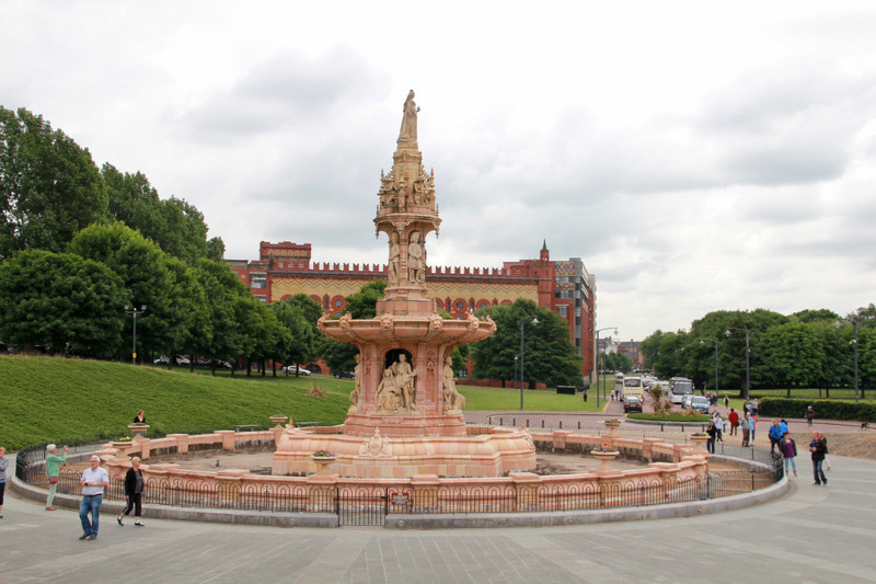 Wonderful fountains and monuments