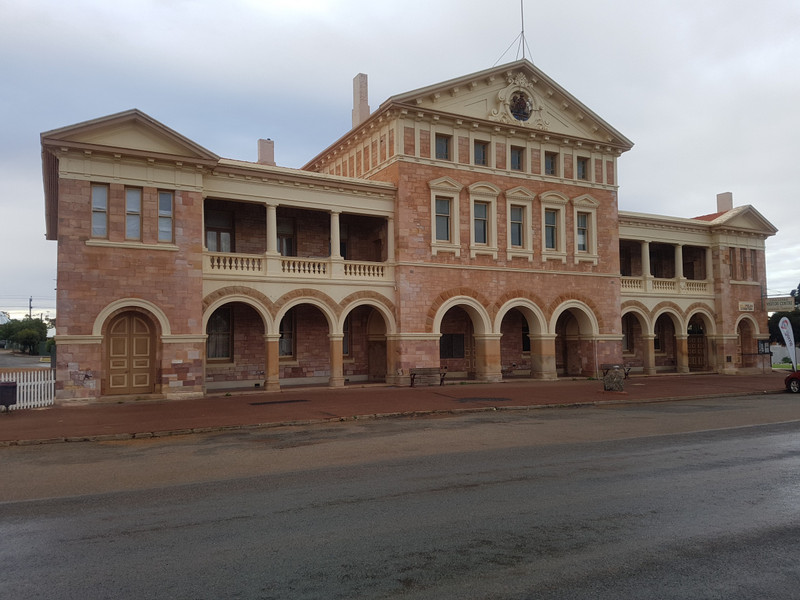 Coolgardie Town Hall/Courthouse