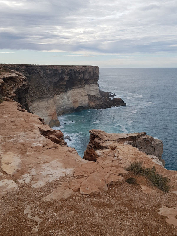 Magnificent cliff face ... Great Australian Bight