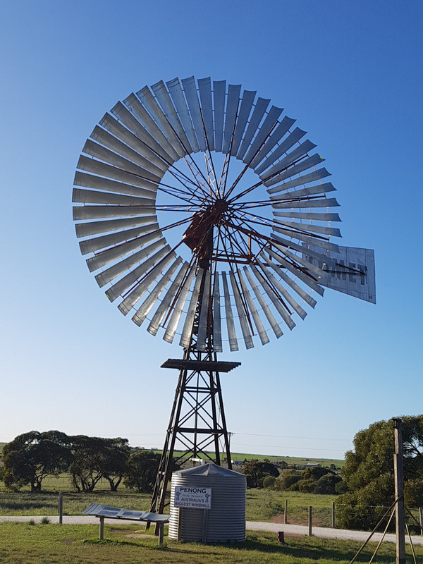 The Comet Windmill (largest ever in Australia)